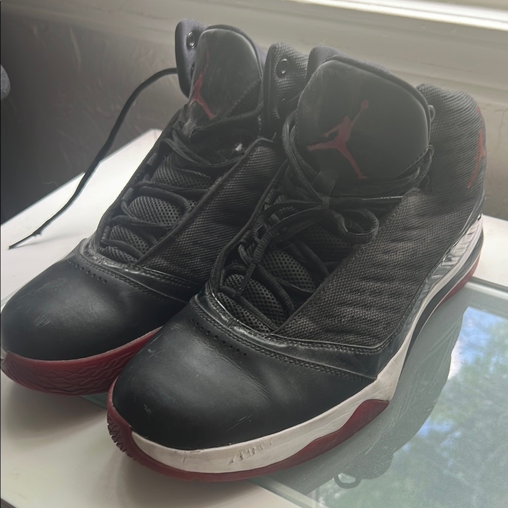 Jordan Black Sneakers